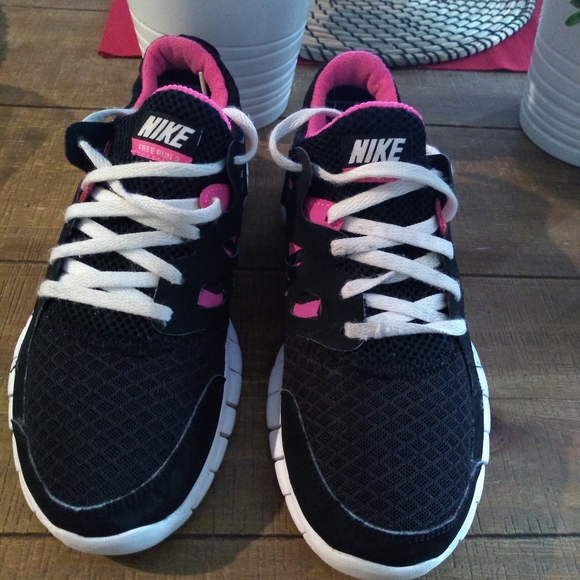 Nike Free Run 2 Girls youths size 6y - Picture 2 of 9